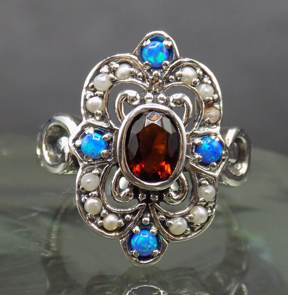 Beautiful 2 cwt blue opal & garnet sterling ring (1 of 6)