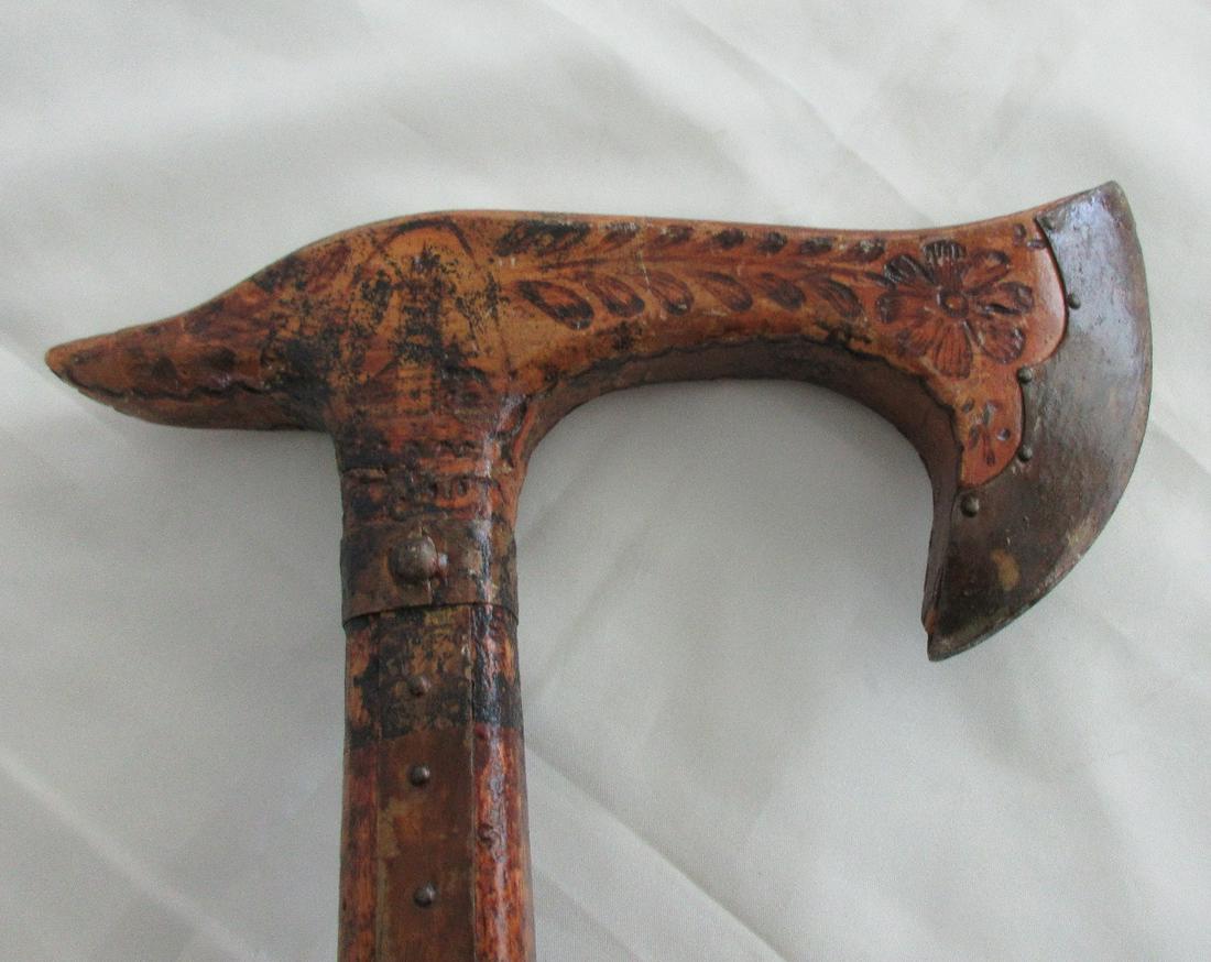 Vintage wood carved battle ax cane (1 of 8)