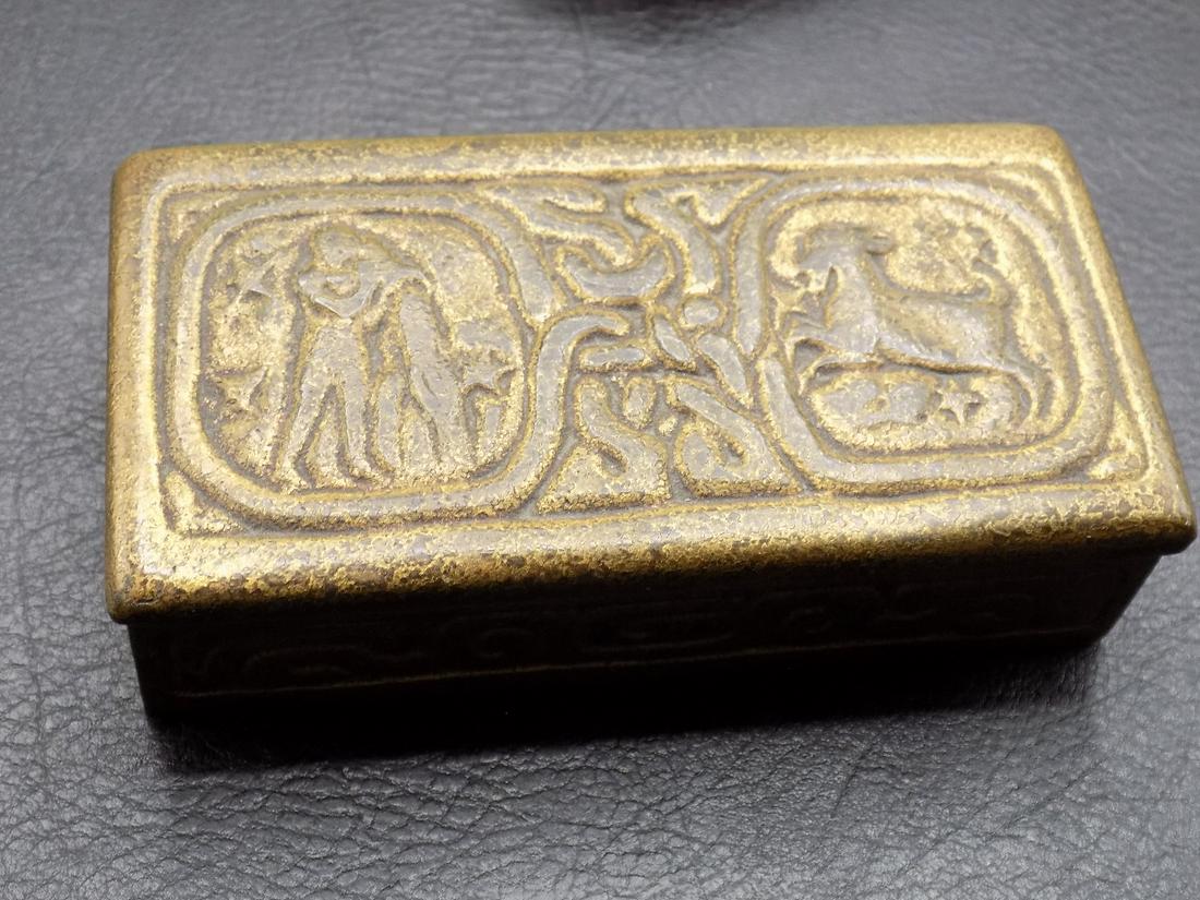 Lovely vintage Signed Tiffany Bronze jewel box: Lovely vintage Signed Tiffany Bronze jewel box . Shows wear to patina from normal use and age. Great quality and detail. Shows wear from use and age. Measures 3 ½ by 1 ¾ inches
