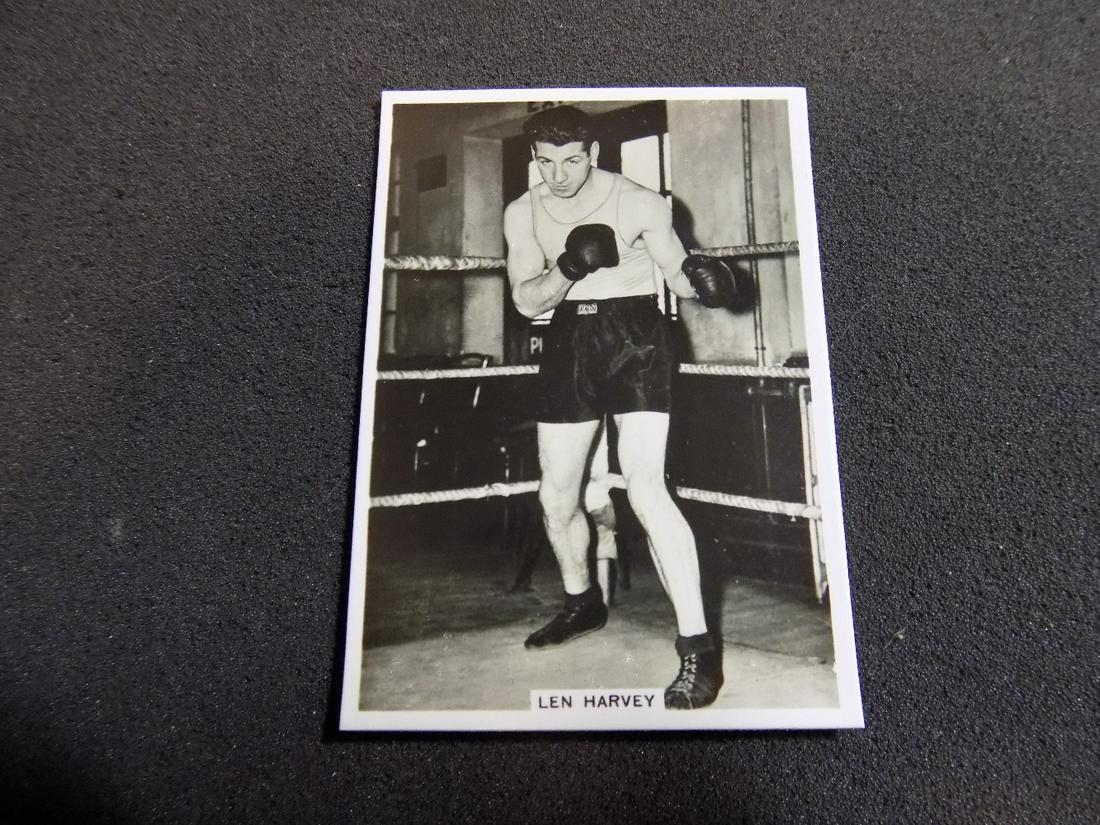 2 vintage Sports boxing memorabilia Photo cards: 2 vintage Sports boxing memorabilia Photo cards. Len Harvey Ardath tobacco card no. 118. Measures 3 inches by 2 1/8 and Jake La Motta New York City exhibit card. Measures 5 ¼ by 3 ¼ inch