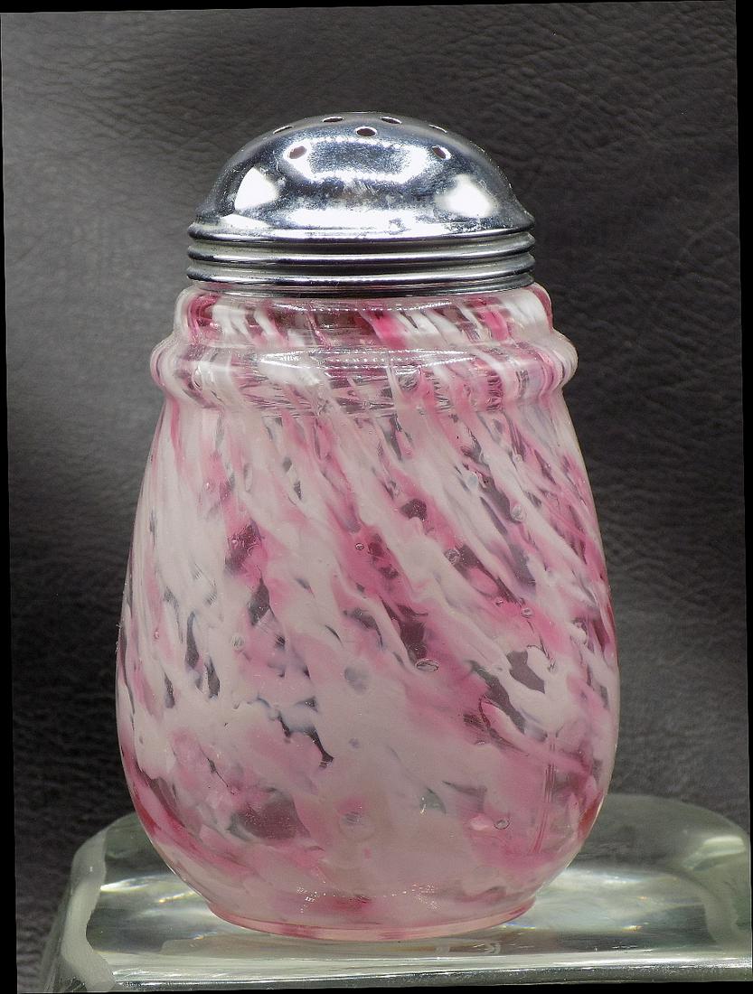 Vintage End of the Day Art Glass Sugar Shaker: Vintage End of the Day Art Glass Sugar Shaker. Beautiful colors. Great quality and detail. In very good original as found condition. 5 inches tall