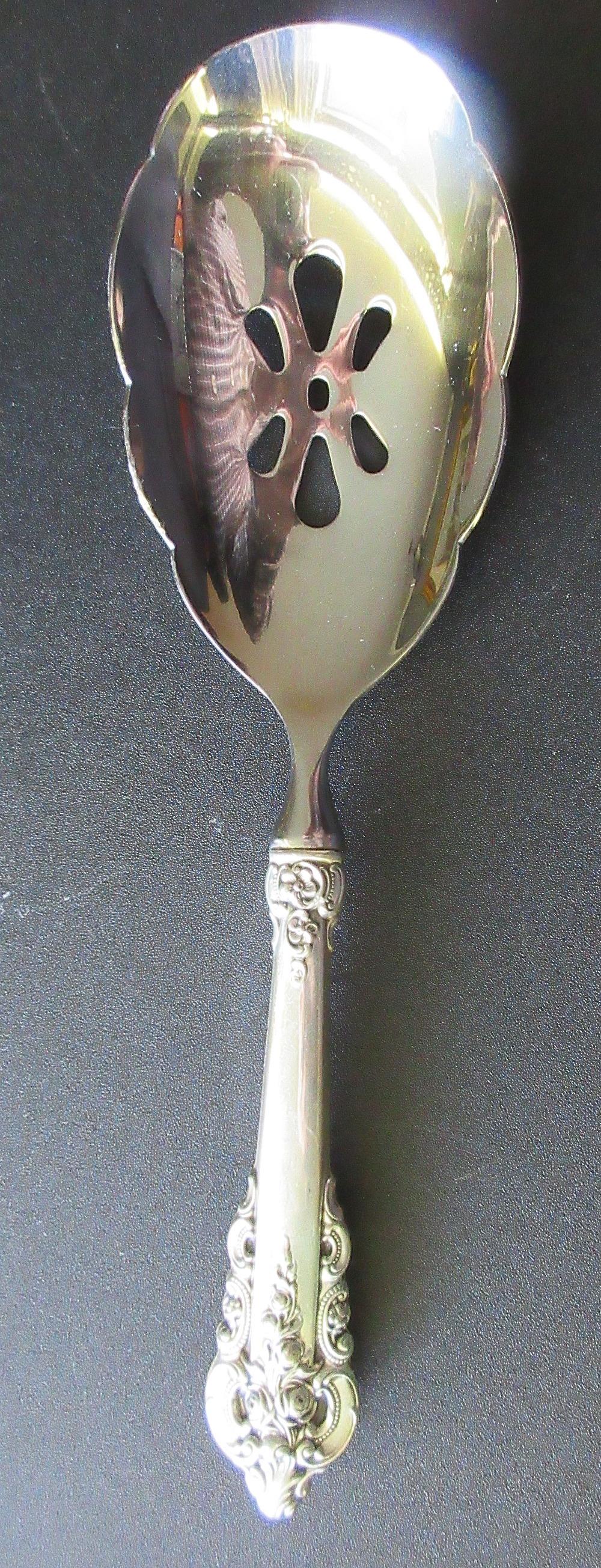 Elegant Vintage Grande Baroque Sterling Silver Vegetable Serving Spoon (1 of 4)