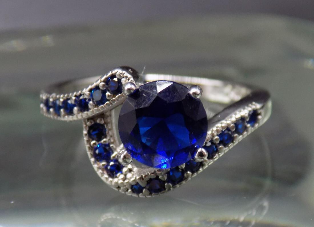 Beautiful 2 ct. Blue Sapphire Sterling Silver Ring (1 of 5)