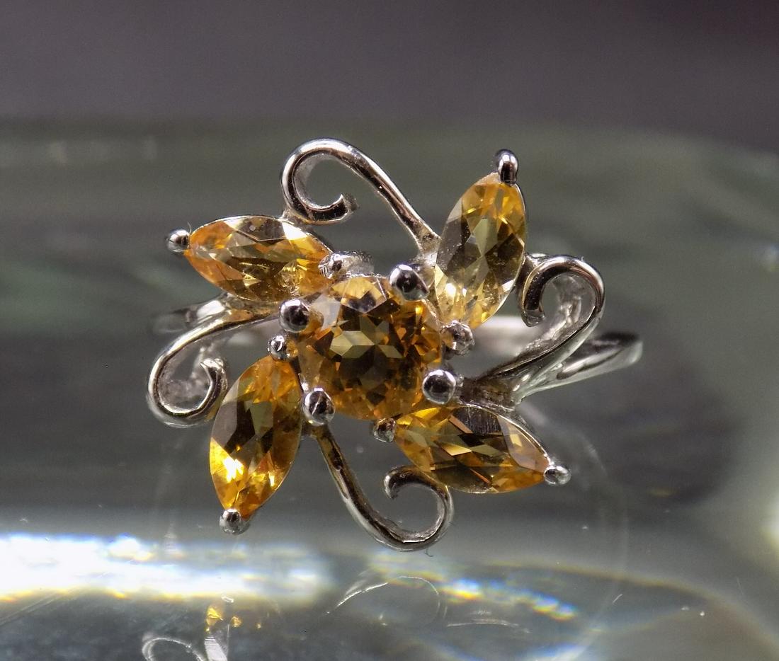 Beautiful 2 cwt Citrine Sterling Silver Ring (1 of 4)
