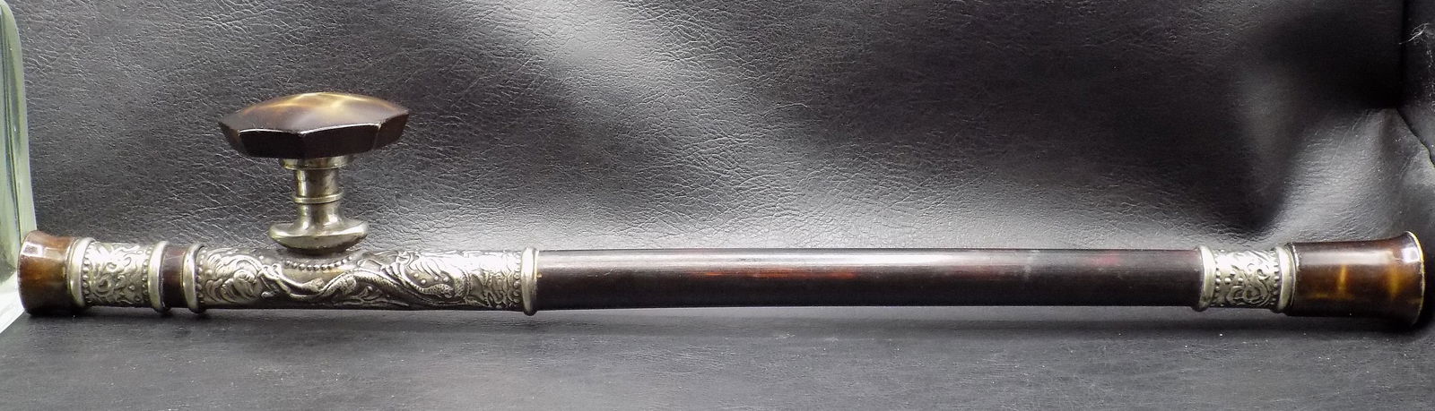 Fancy vintage Oriental opium pipe (1 of 12)