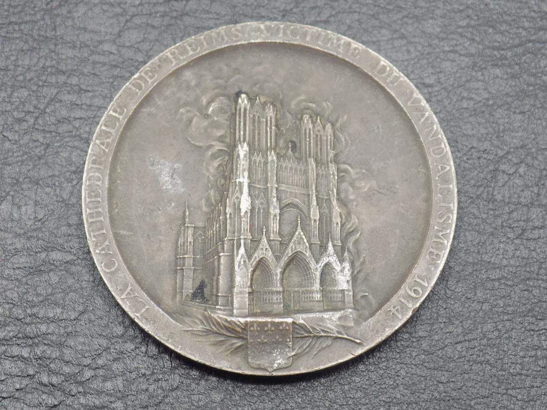 Neat 1914 famous cathedral medal: Neat 1914 famous cathedral medal. Marked Sargent on side. In very good original as found condition. 2 inches wide x 1/8 thick