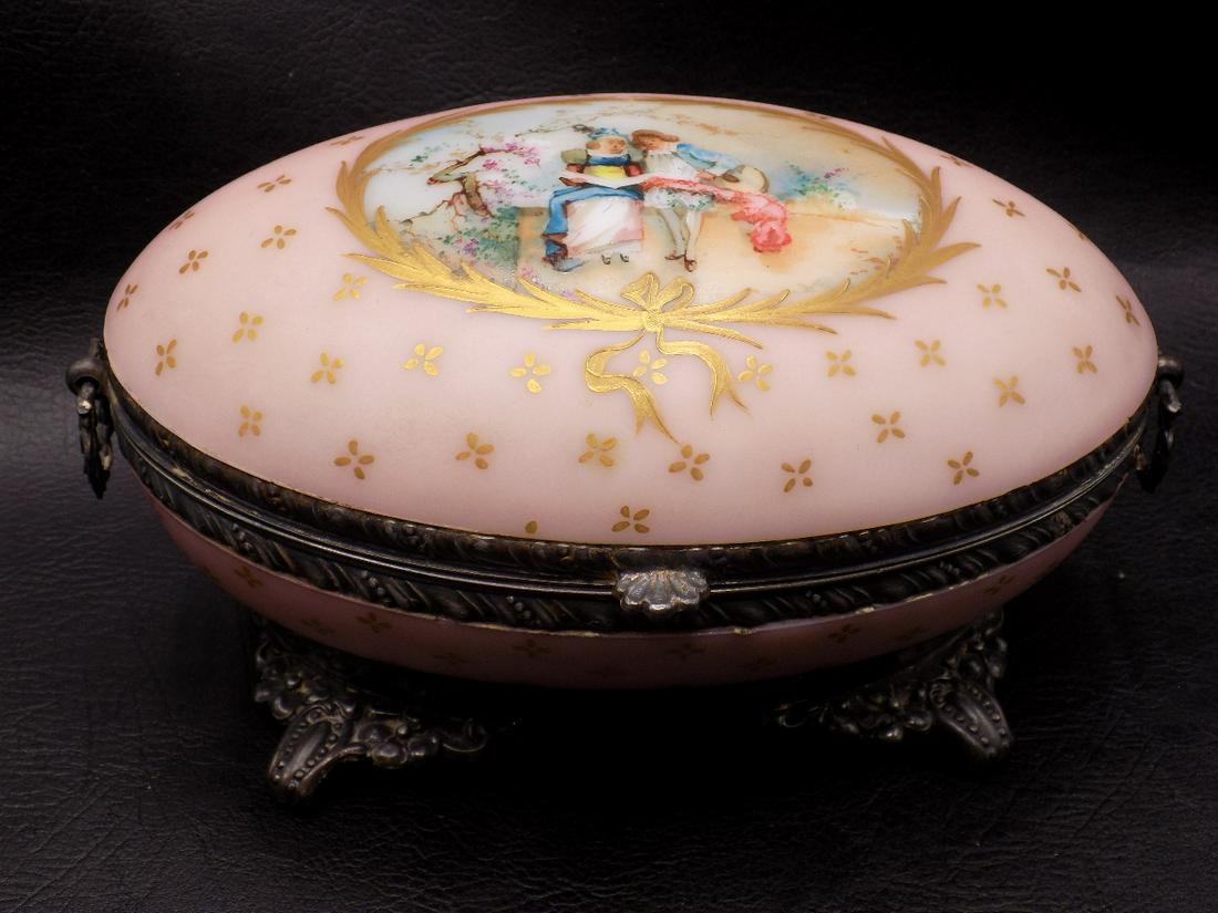 Graceful Victorian hand decorated porcelain jewelry box: Graceful Victorian hand decorated porcelain jewelry box. Beautiful hand painted classical scene of late 1800’s. Marked on bottom as shown in photo. Beautiful colors with great quality and detail