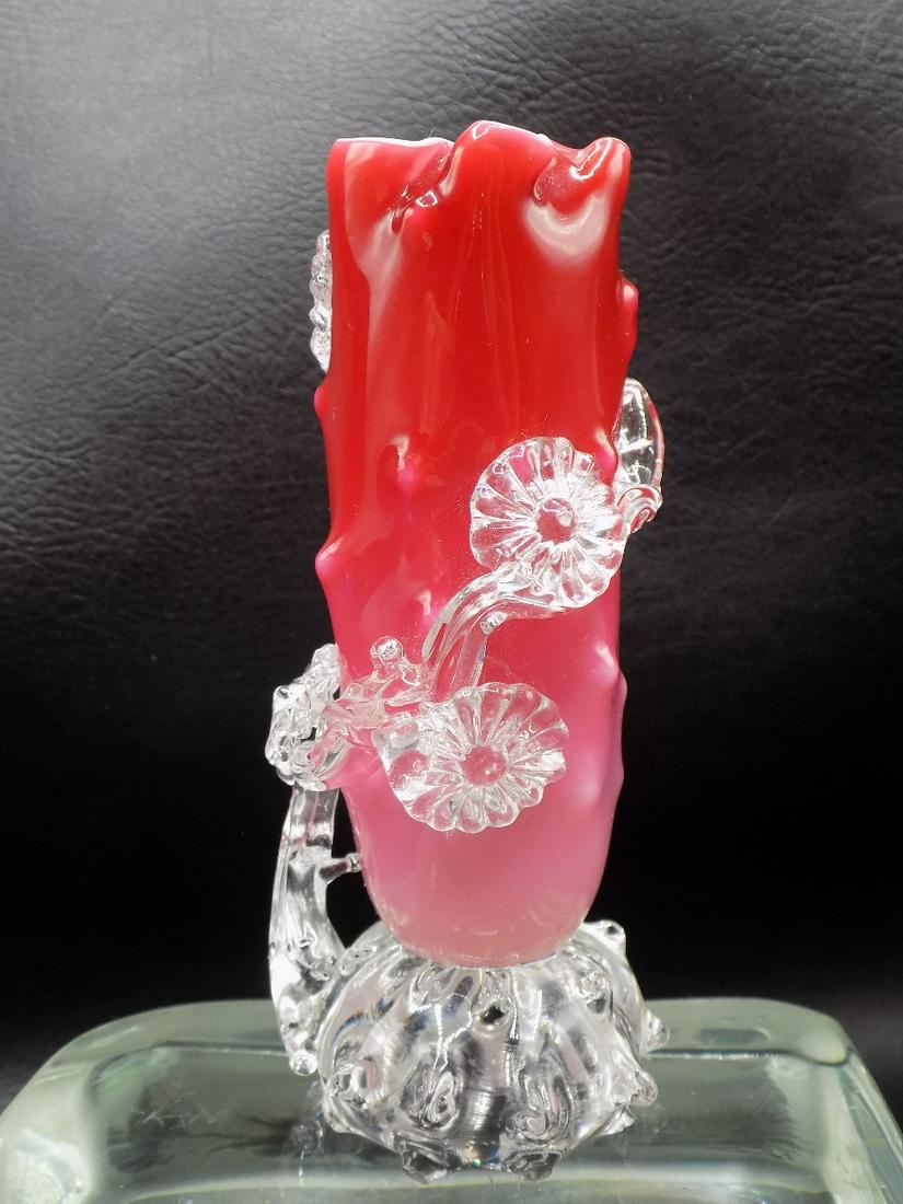 Vintage Stevens and Williams art glass vase: Vintage Stevens and Williams art glass vase. Beautiful colors. Great quality and detail. In very good original as found condition. 4 ¾ inches tall