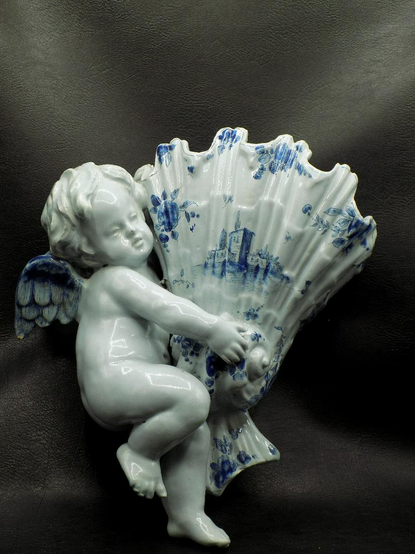 Beautiful antique wall hanging  vase with cupid. (1 of 11)