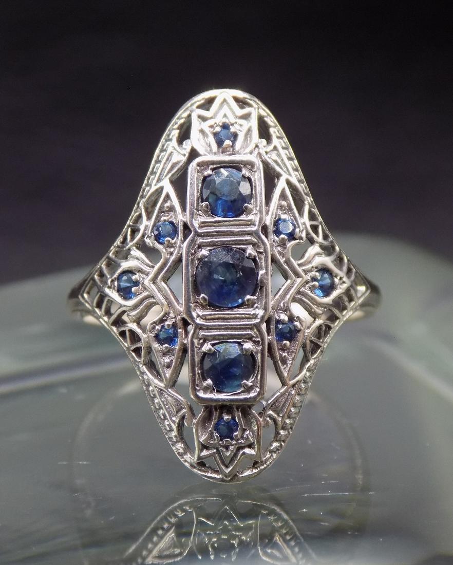 Beautiful 2 cwt. blue sapphire sterling silver ring (1 of 5)
