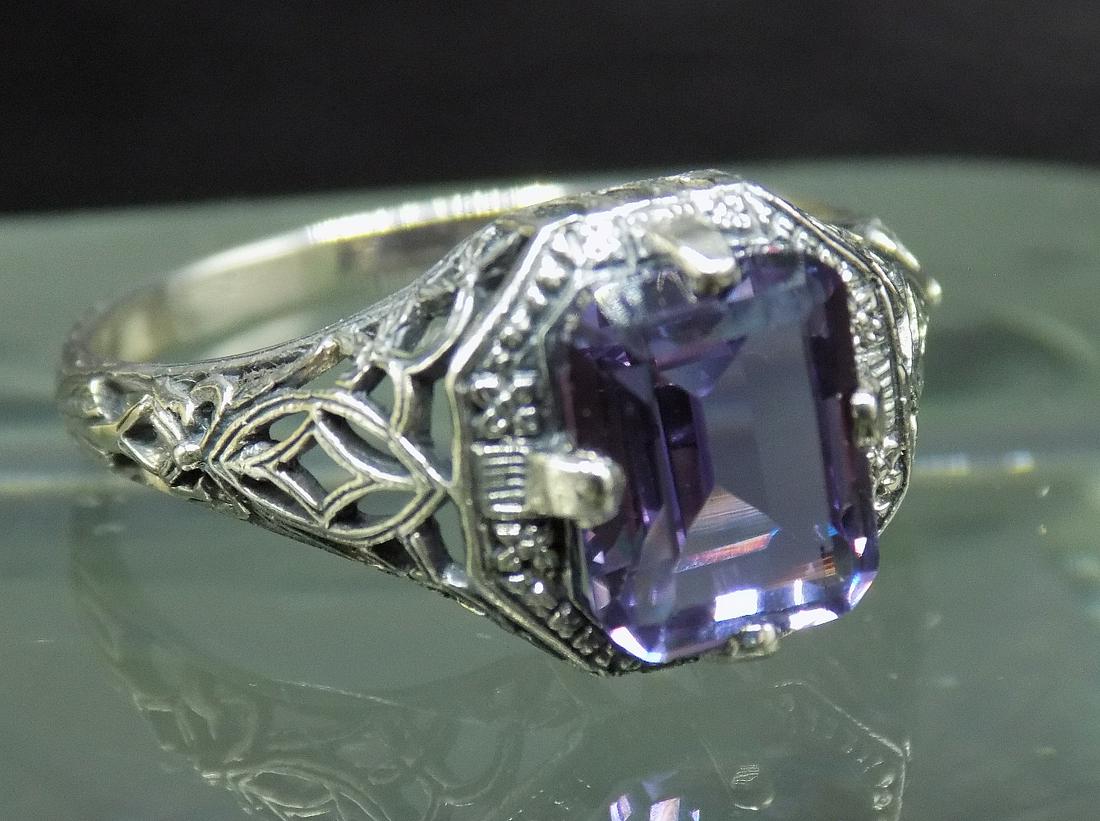 Beautiful 4 ct alexandrite sterling silver ring (1 of 6)