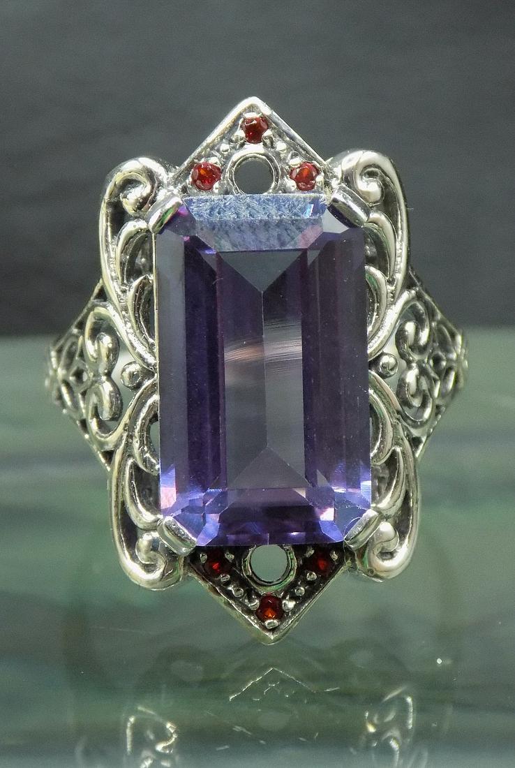 Beautiful 10 ct alexandrite and rubies sterling silver ring (1 of 7)