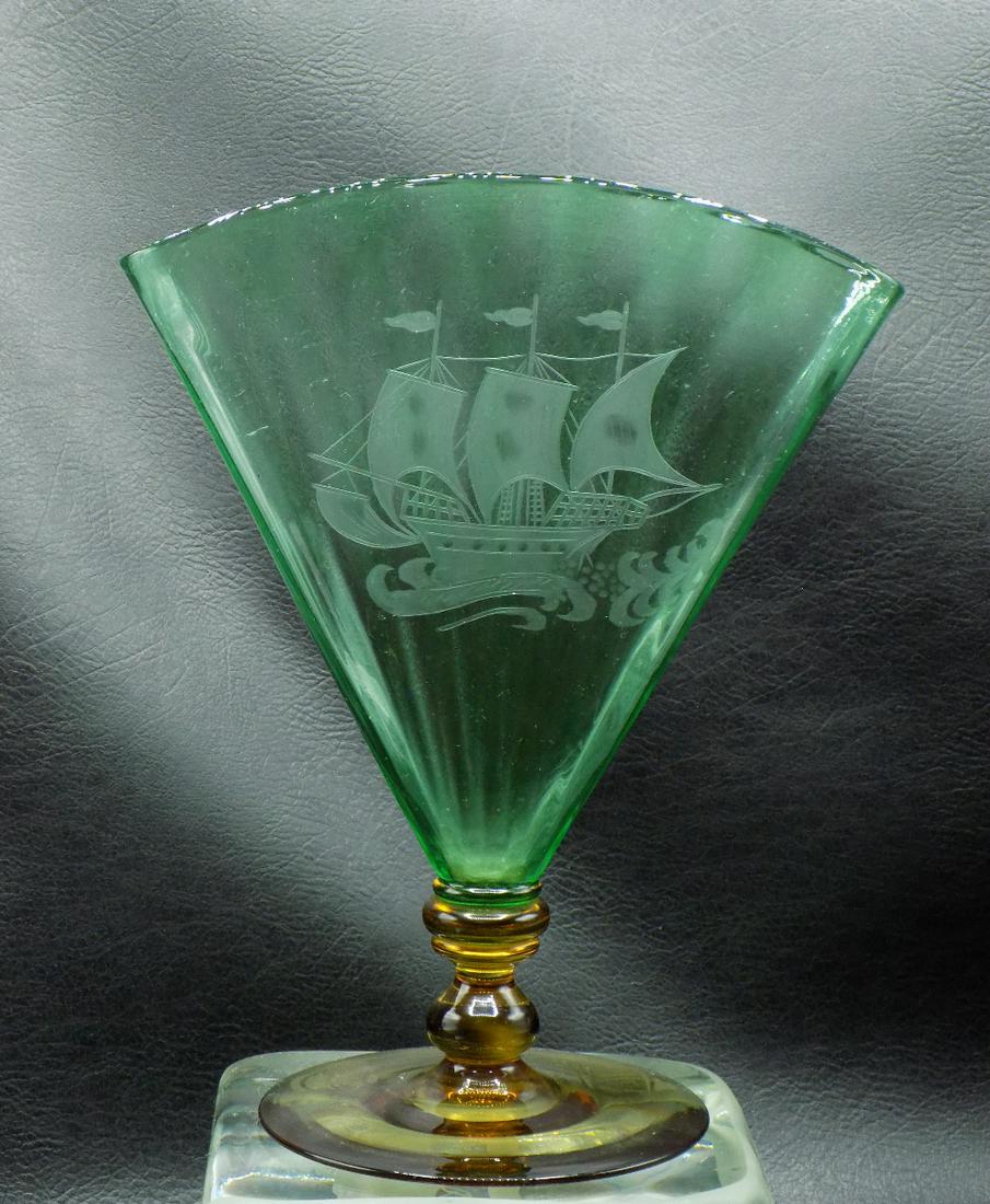 Splendid vintage Steuben fan vase with cut sailing ship (1 of 9)