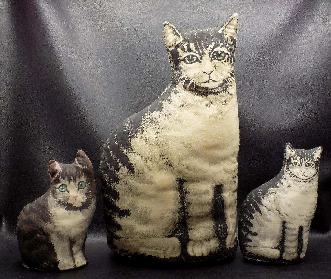 Vintage Tabby cat cloth.  Set of three (1 of 11)