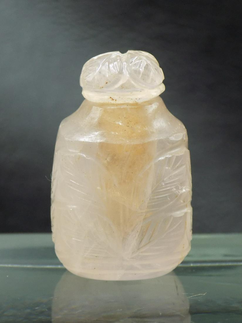 Vintage Oriental carved quartz snuff bottle (1 of 9)