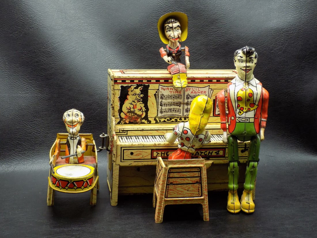 Vintage Lil Abner Dogpatch Band tin litho windup toy by Unique Art Manufacturing Co (1 of 8)