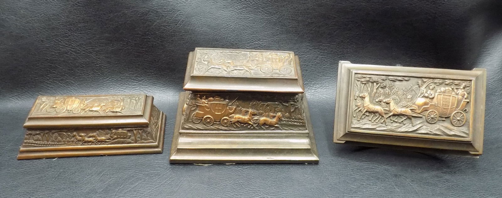 Ornate vintage three piece desk set with Horses and Carriage scenes (1 of 14)