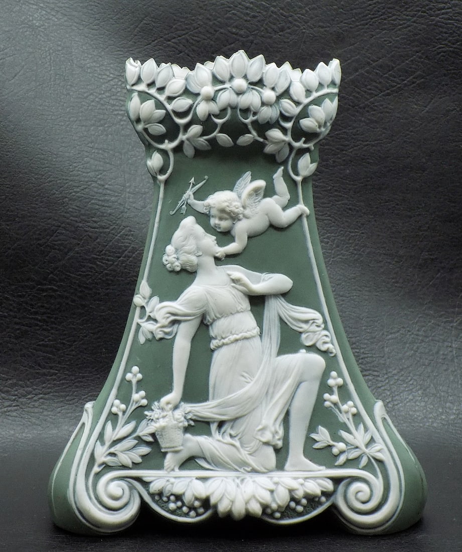 Exceptional antique Jasperware vase (1 of 8)