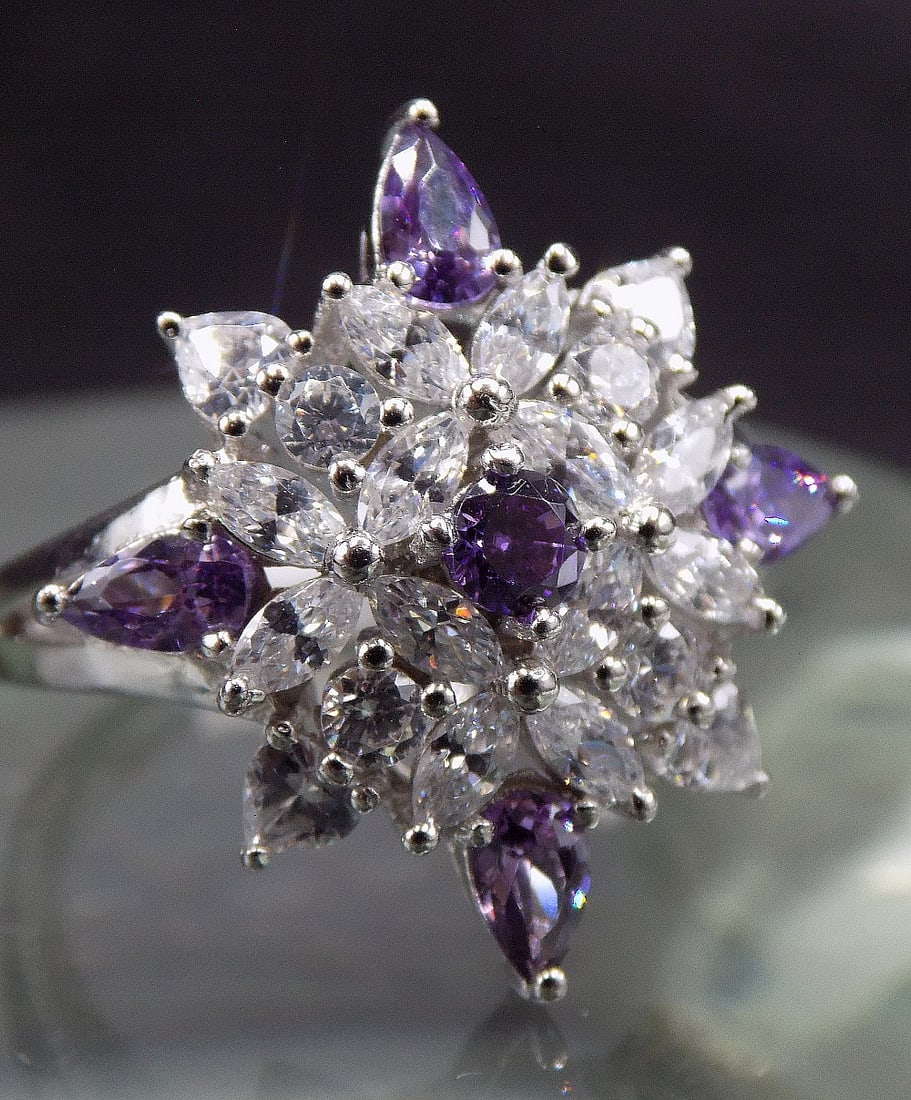 Beautiful 4 cwt amethyst and topaz sterling silver ring (1 of 8)