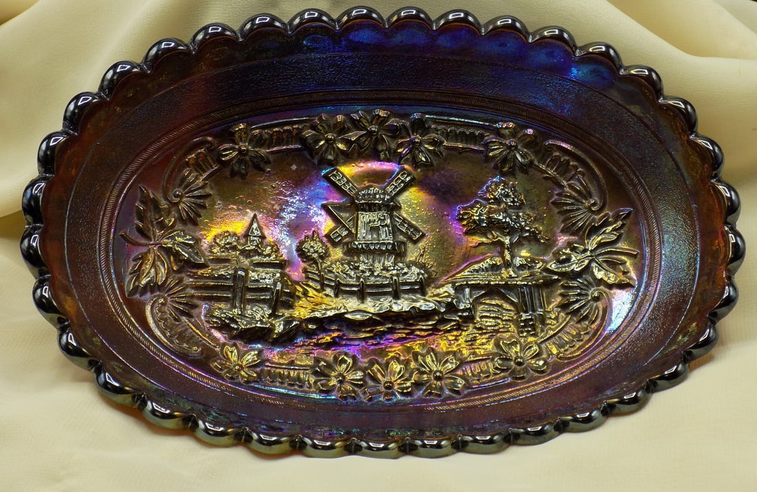 Nice Imperial purple to blue Windmill carnival glass bowl (1 of 7)