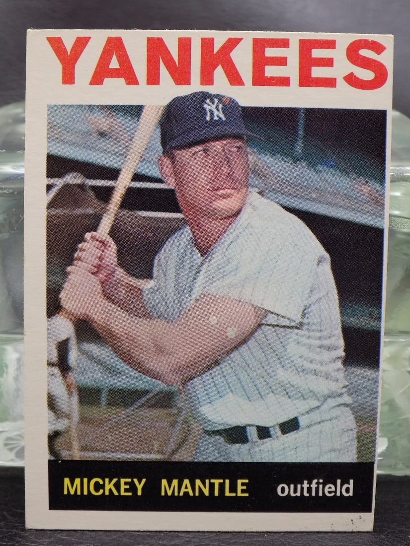 Mickey Mantle baseball card 1964 Topps #50 (1 of 2)