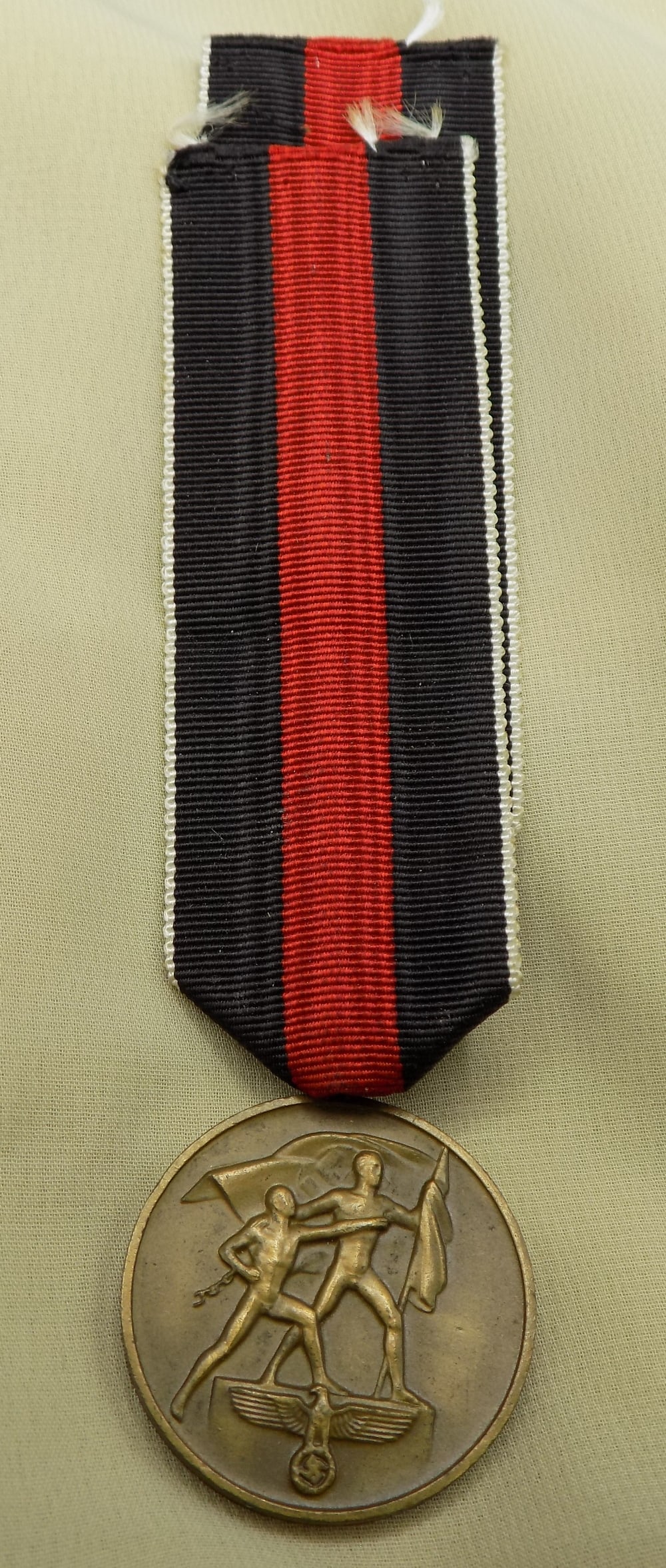 WW II German Sudetenland Annexation Medal. Oktober 1938 (1 of 4)