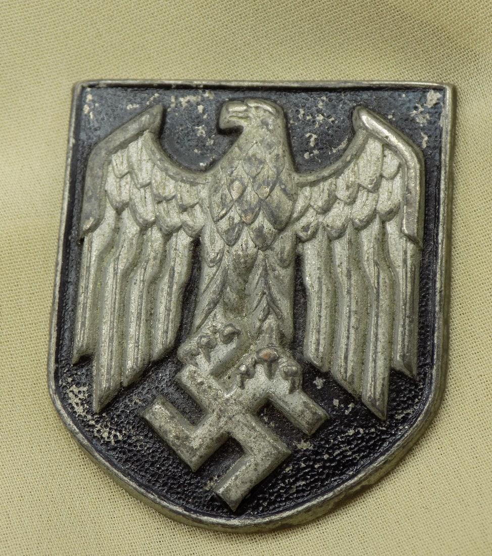 WWII German Army Tropical pith Helmet national eagle shield (1 of 2)