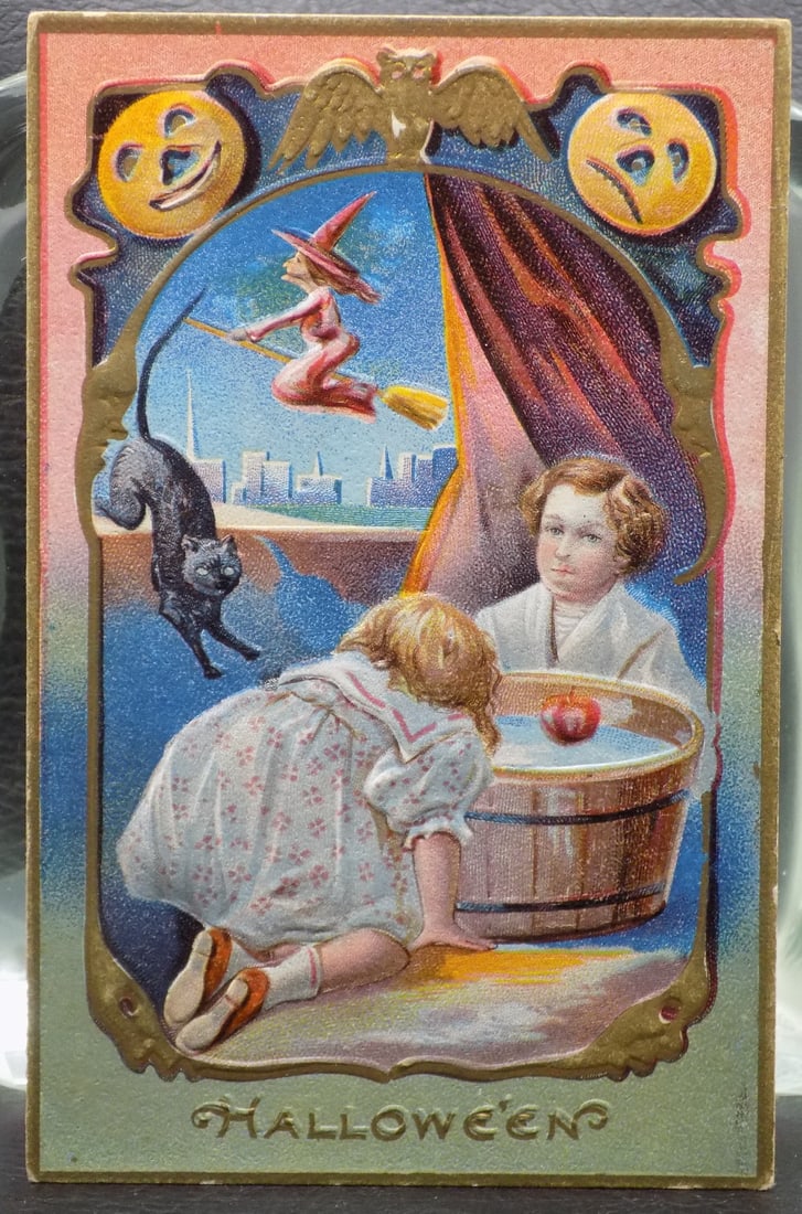 Neat antique Halloween postcard. (1 of 6)