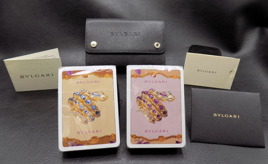Nice Bulgari playing card case with card decks (1 of 6)