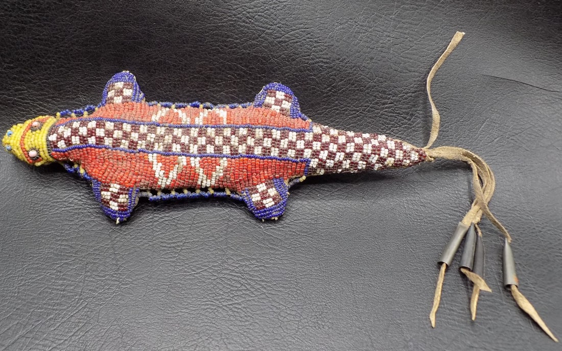 Fabulous antique Native American Plains Indian Umbilical Cord Fetish (1 of 9)