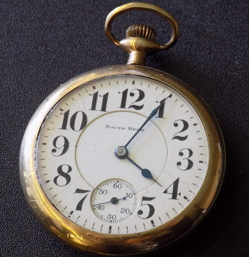 High grade antique South Bend 227 railroad grade 21 jewel pocket: High grade antique South Bend 227 railroad grade 21 jewel pocket watch. Running at time of listing. Gold fill case. Porcelain dial. Running at time of listing. Please see photo for serial number and b