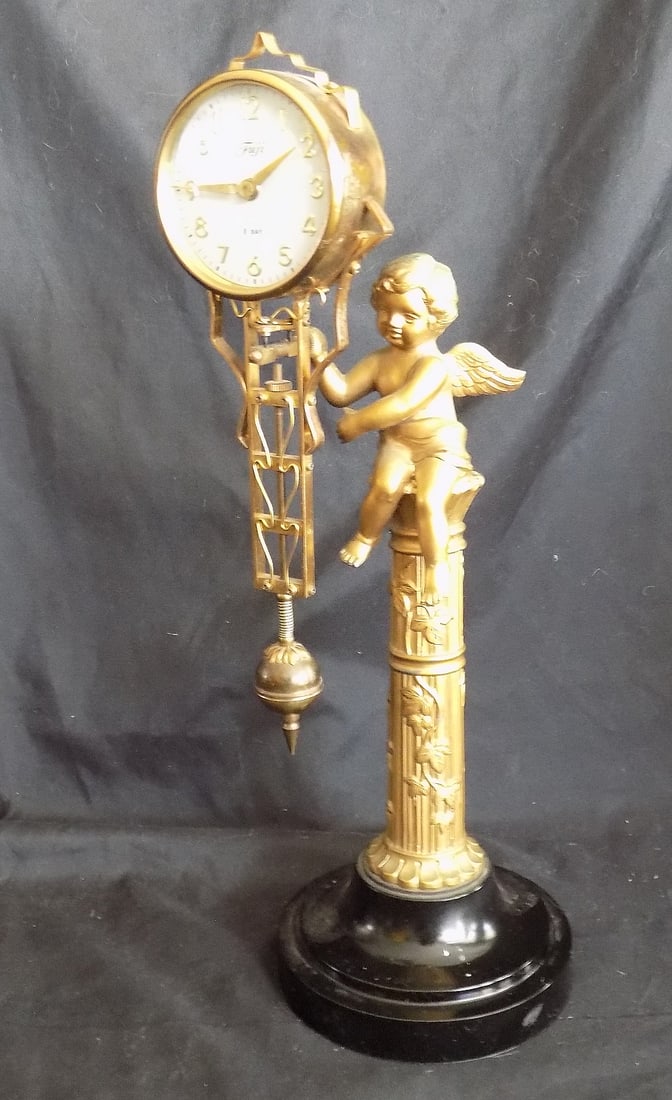 Splendid vintage Fuji swinging arm clock (1 of 5)