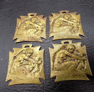 Four René Lalique WW1 Brass 'Orphelinat des Armées' Medal: Four René Lalique WW1 Brass 'Orphelinat des Armées' Medal, Badge and Flag Pins During the First World War, the French Government asked René Lalique to use his brilliant and original jew