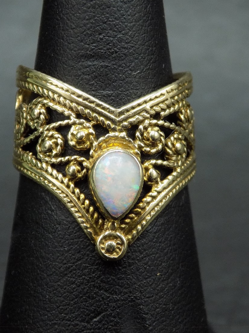 Beautiful fire opal 14k gold ring (1 of 6)