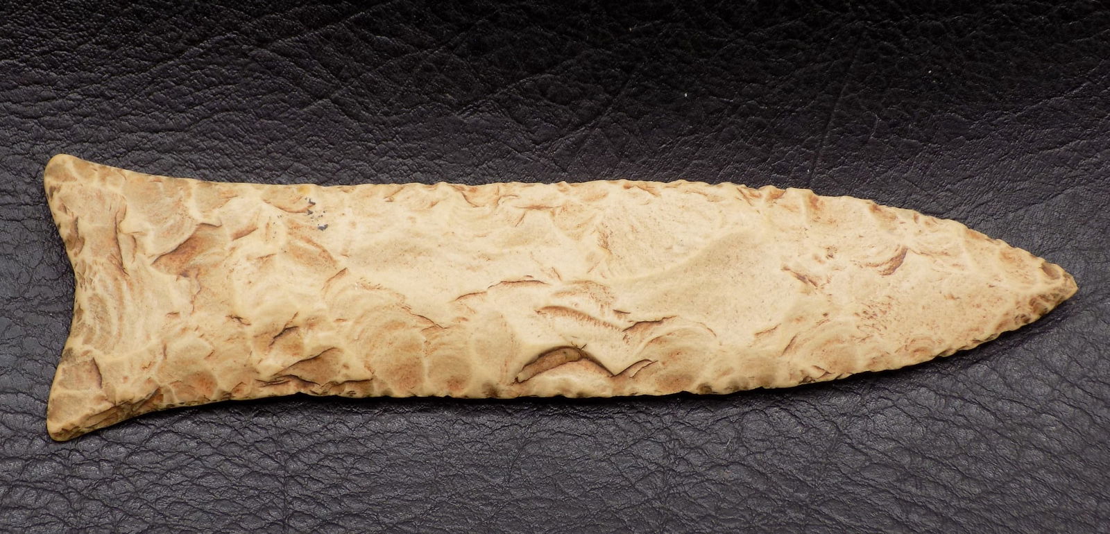 Large Native American Indian artifact spear head (1 of 5)