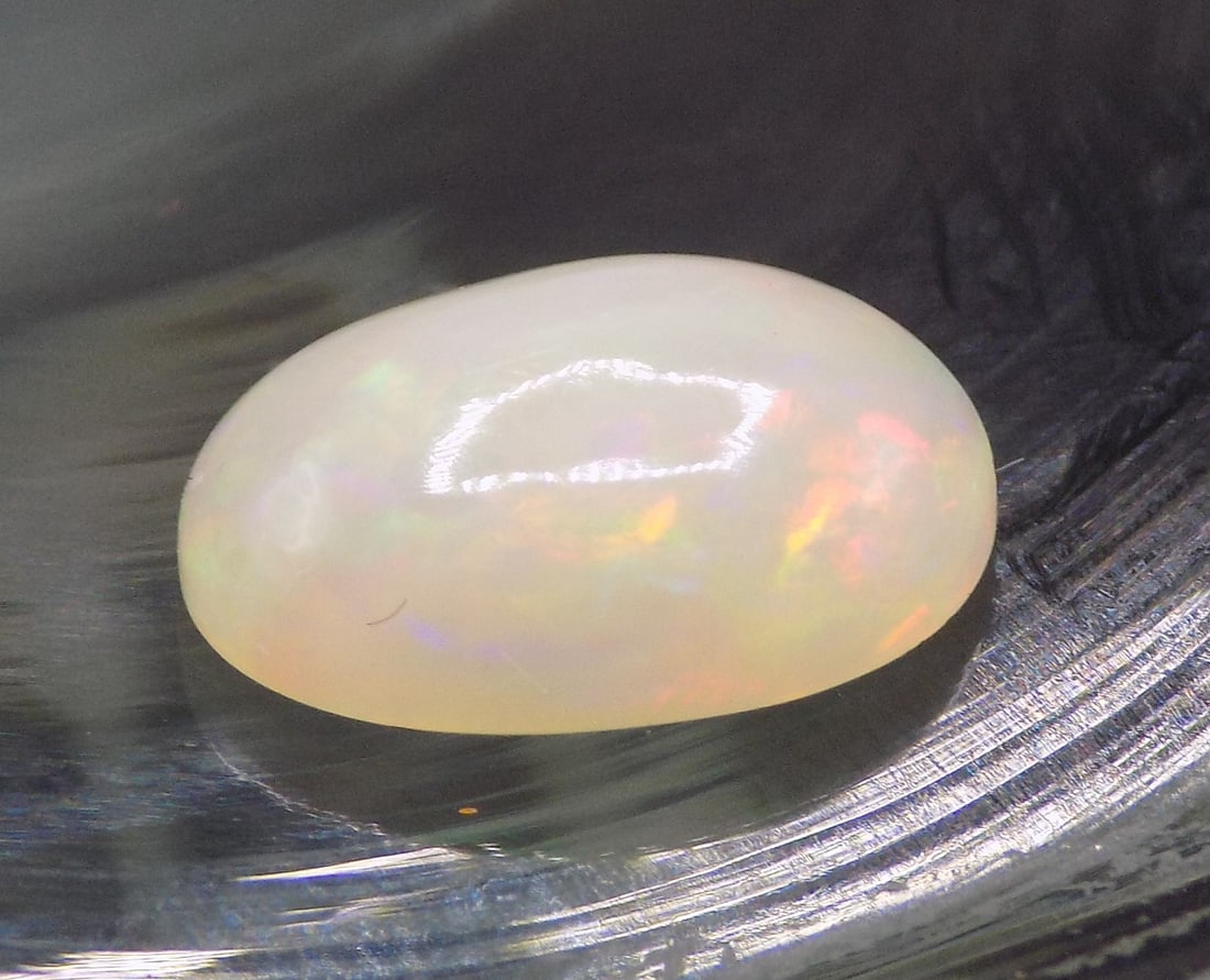 Beautiful 1.4 ct fire opal.   Great quality and detail (1 of 4)