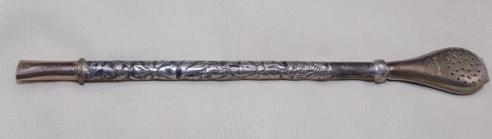 Vintage .800 silver tea strainer straw with 18 k gold tip (1 of 4)