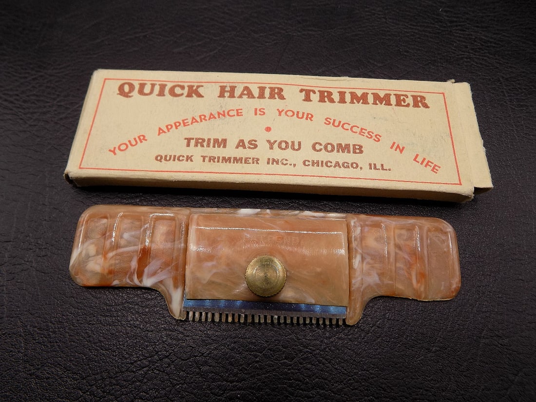 Unusual vintage Barber Shop Hair Trimmer in original box: Unusual vintage Barber Shop Hair Trimmer in original box. In very good original as found condition. Quick Trimmer Inc. Chicago Illinois. Hard plastic. Trimmer 3 7/8 long x 2 1/8 inches wide