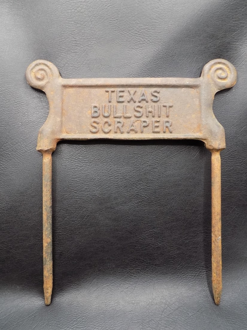 Vintage Texas cast iron boot scraper (1 of 4)
