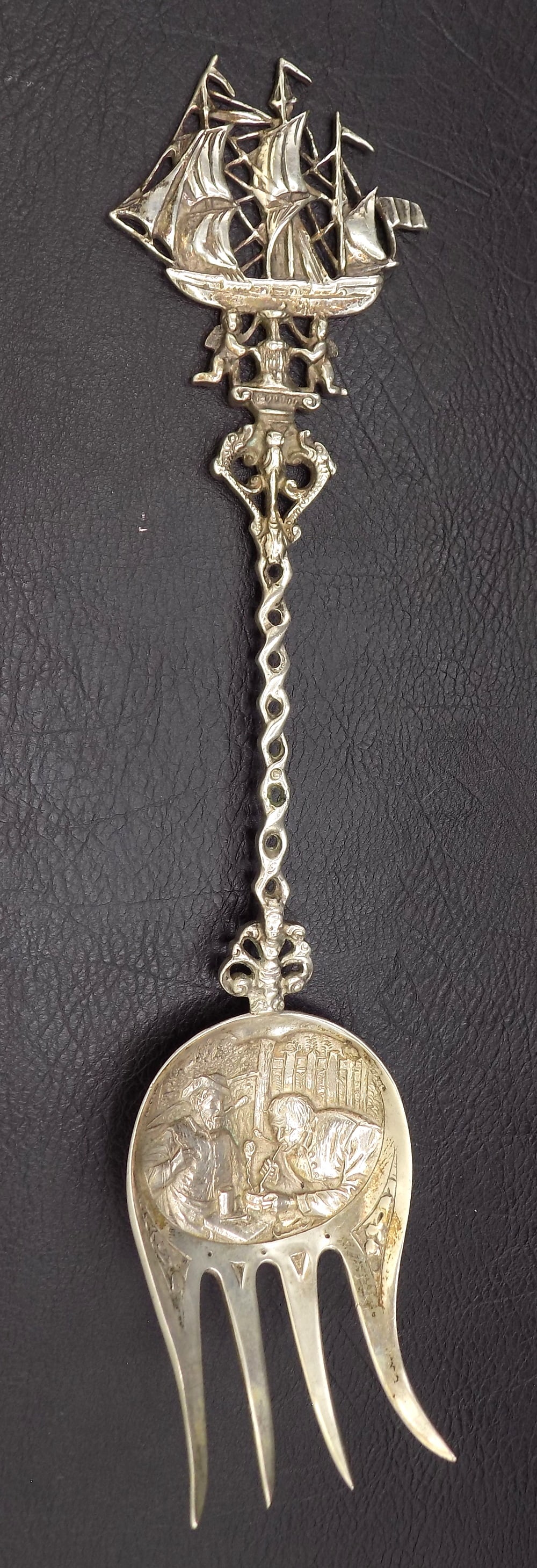 Fancy vintage large sterling silver fork (1 of 12)