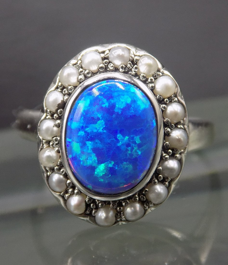 Beautiful 4 cwt blue fire opal and pearl sterling silver ring (1 of 5)