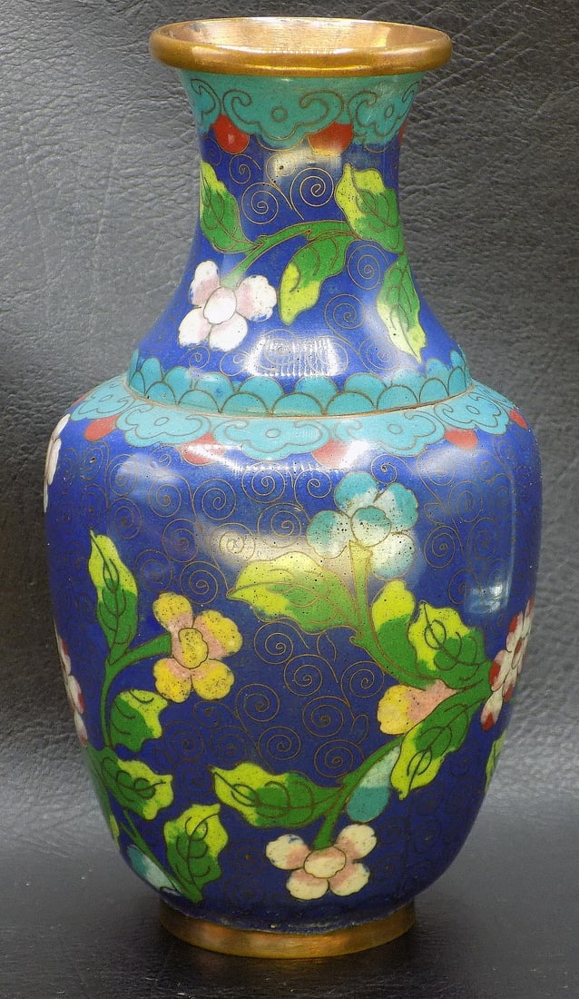 Lovely vintage Oriental cloisonne vase (1 of 7)