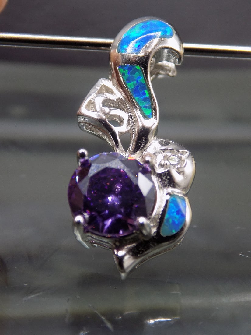 Beautiful 2 cwt Amethyst and Australian blue opal sterling silver pendant (1 of 5)