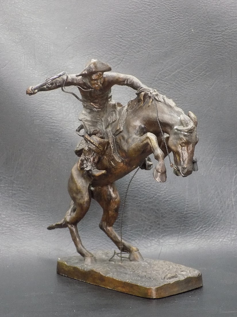 The Broncho Buster Fredrick Remington bronze by Franklin Mint (1 of 7)
