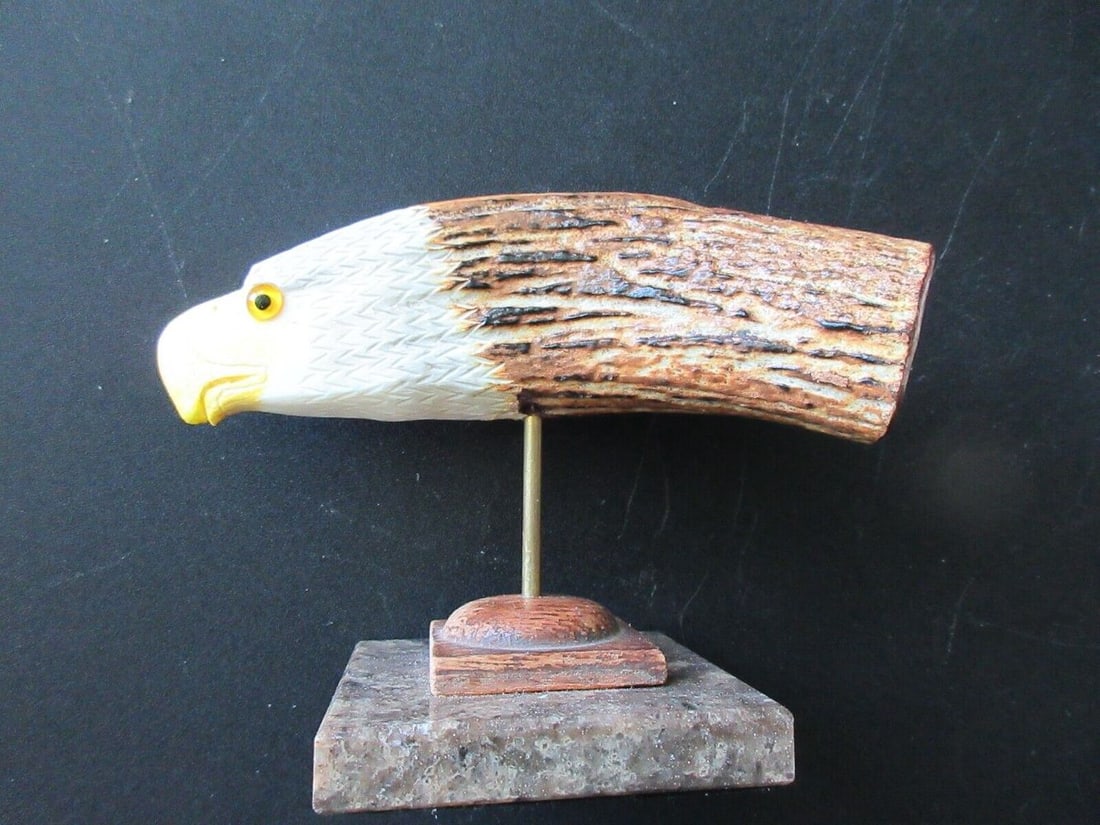 Beautiful Native American carved eagle antler (1 of 5)