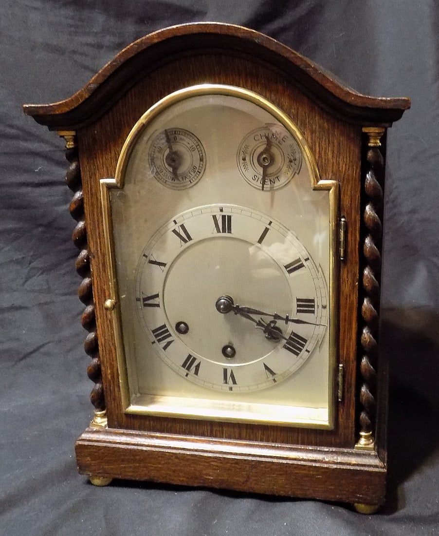 Antique Full Westminister Chime Bracket Mantle Clock. Auction