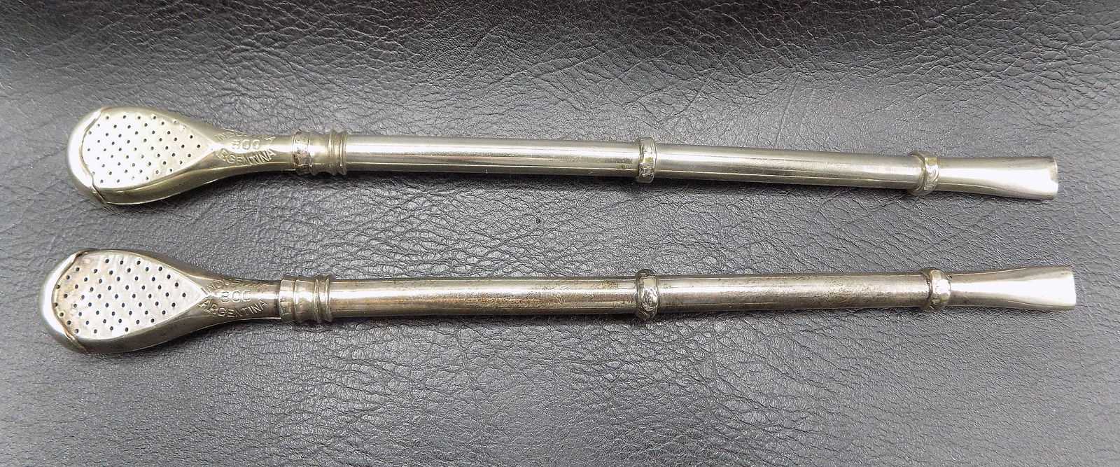 Pair of vintage 800 sterling silver tea strainer straws (1 of 6)