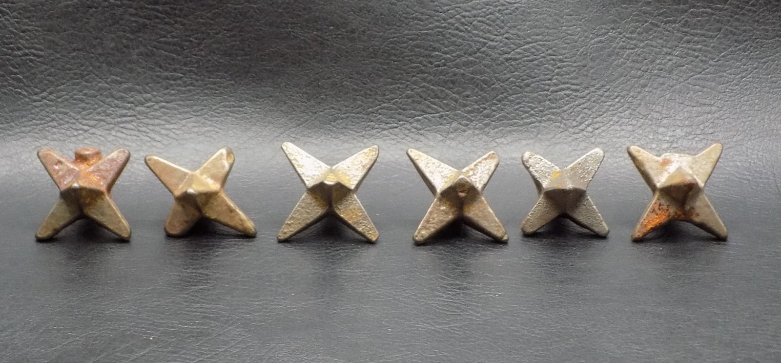 Six Civil War caltrops. Used to hobble horses.: Six Civil War caltrops. Used to hobble horses. Please see photos for condition. 1 ¾ inches