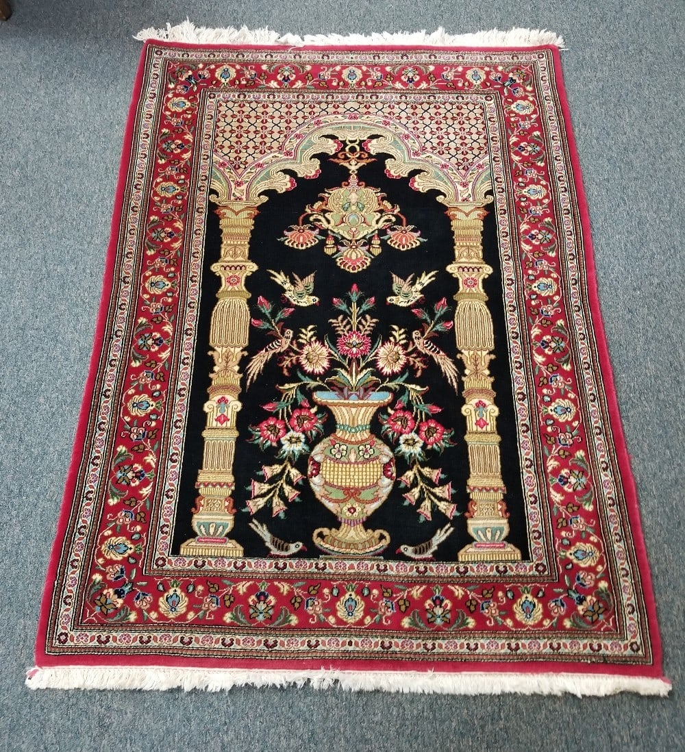 Spectacular rare vintage Qum hand made Oriental rug (1 of 7)