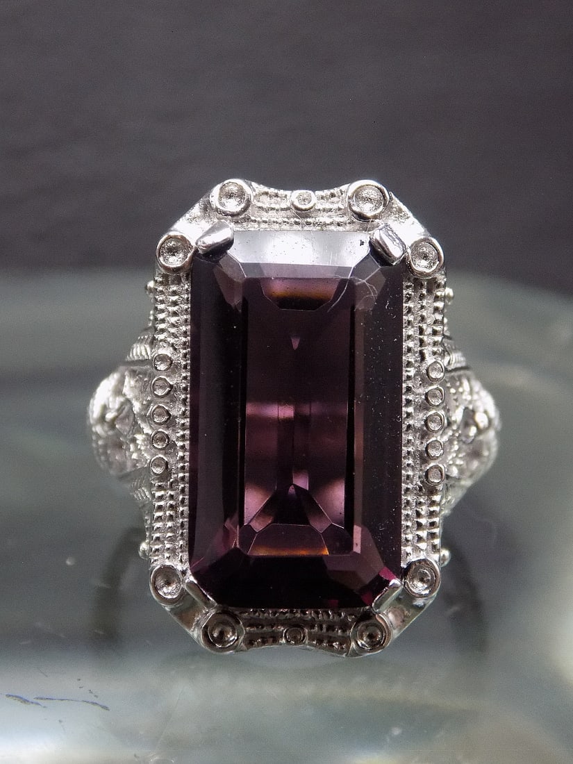 Beautiful 10 ct amethyst sterling ring (1 of 6)